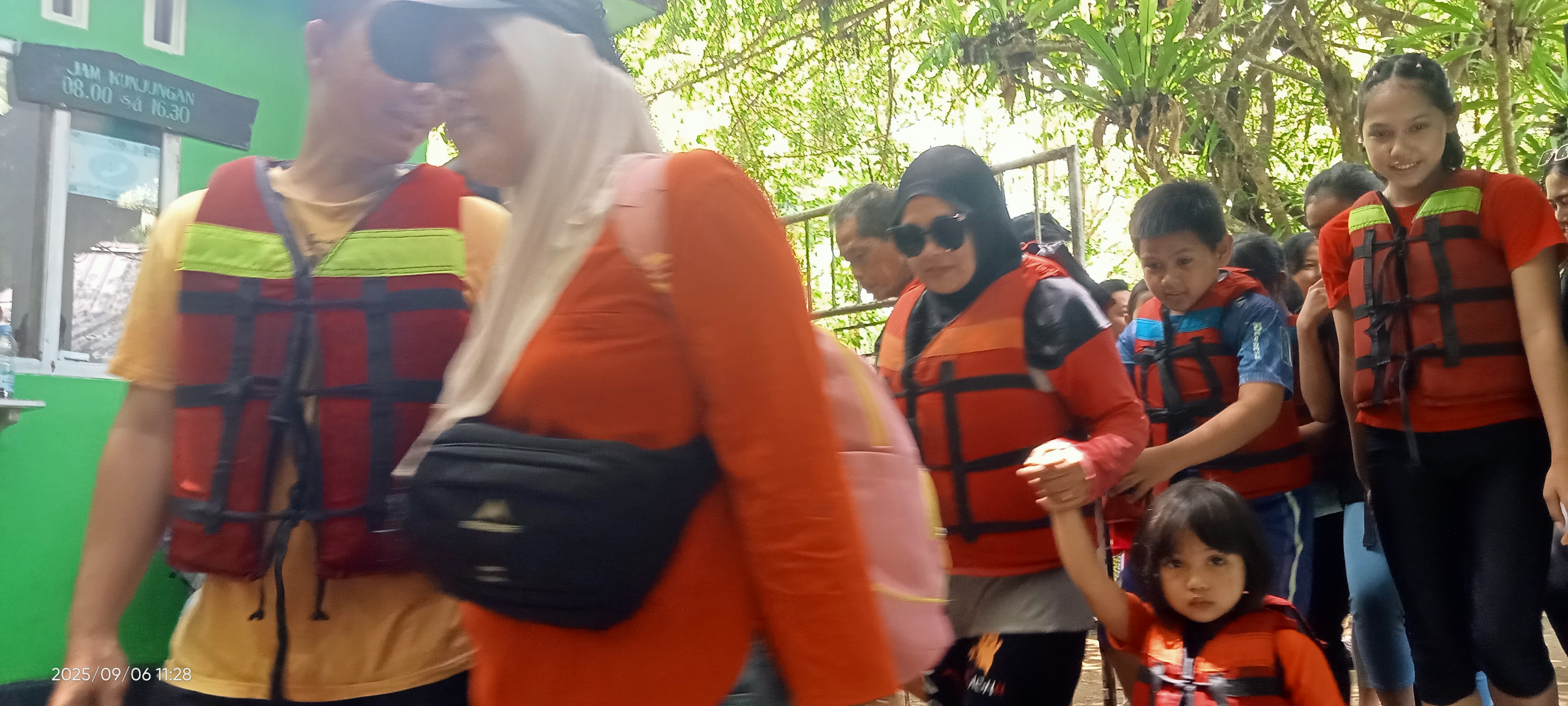 Citumang, Wisata Body Rafting Favorit di Pangandaran: Sensasi dari Gerbang hingga Usai Petualangan