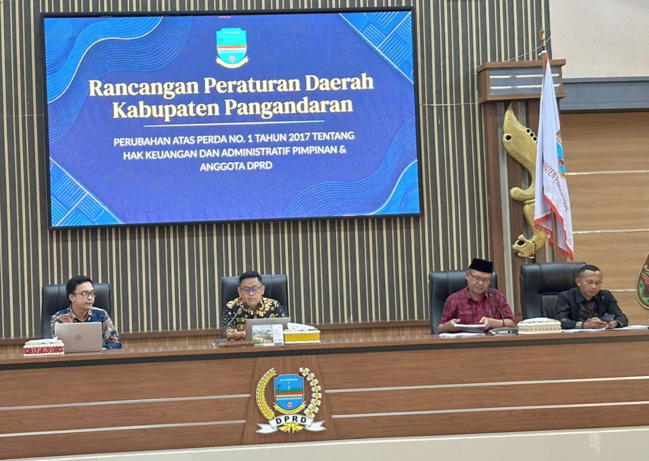 DPRD Pangandaran Gelar Seminar Naskah Akademik Empat Raperda Inisiatif Tahun 2026