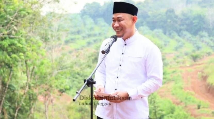 Wali Kota Lubuk Linggau Letakkan Batu Pertama Masjid Amalul Ummah dan Boarding School MAN 1