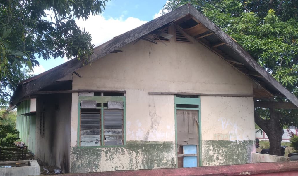 Atap Ruang Kelas SDN 6 Kelara Rusak, Guru Harap Dinas Pendidikan Jeneponto Segera Bertindak
