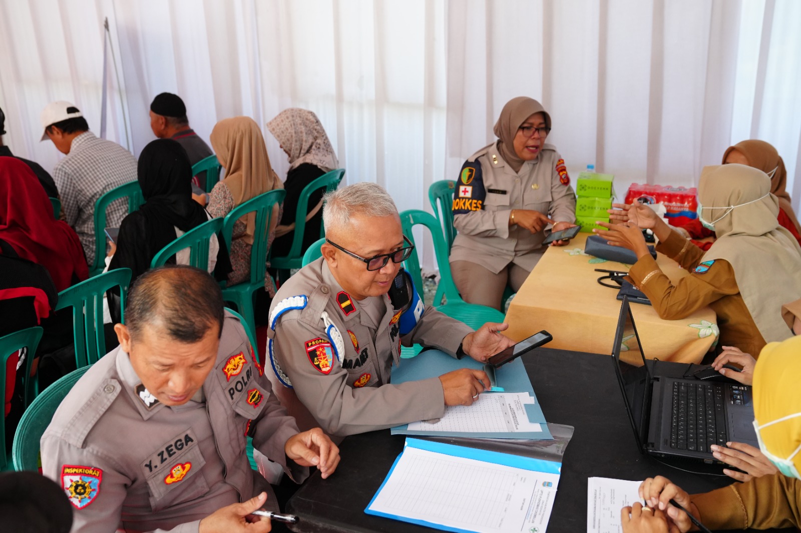 Sambut Hari Bhayangkara ke-80, Polres Pangandaran Berikan Layanan Kesehatan Gratis bagi Warga Sidamulih