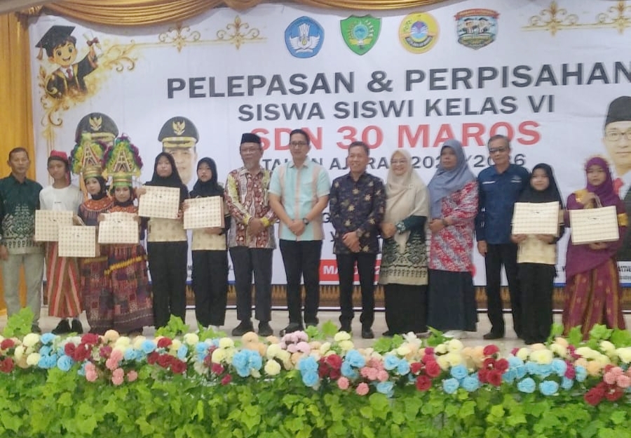 Pelepasan Siswa Kelas VI SDN 30 Maros Berlangsung Meriah, Kadis Pendidikan Dorong Lulusan Terus Raih Cita-cita