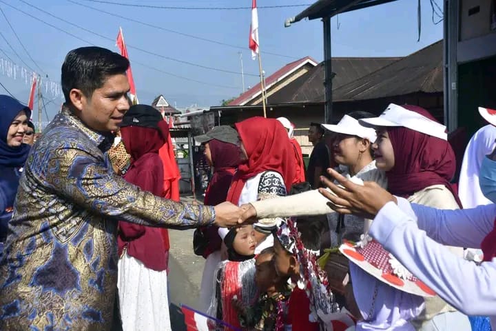 Karnaval Budaya Kesambe Lama Semarakkan HUT ke-81 RI