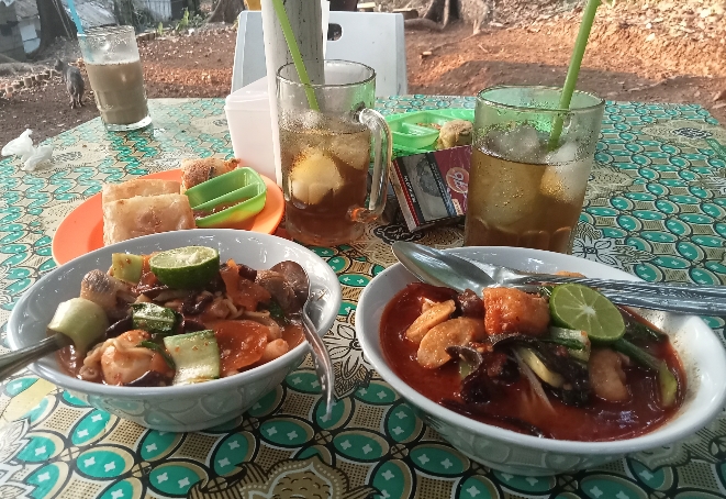 Teras BA di Rest Area Banjar Atas, Surga Kuliner Pencinta Seblak! Ada Cibay, Mix Platter hingga Minuman Gratis Tiap Jumat
